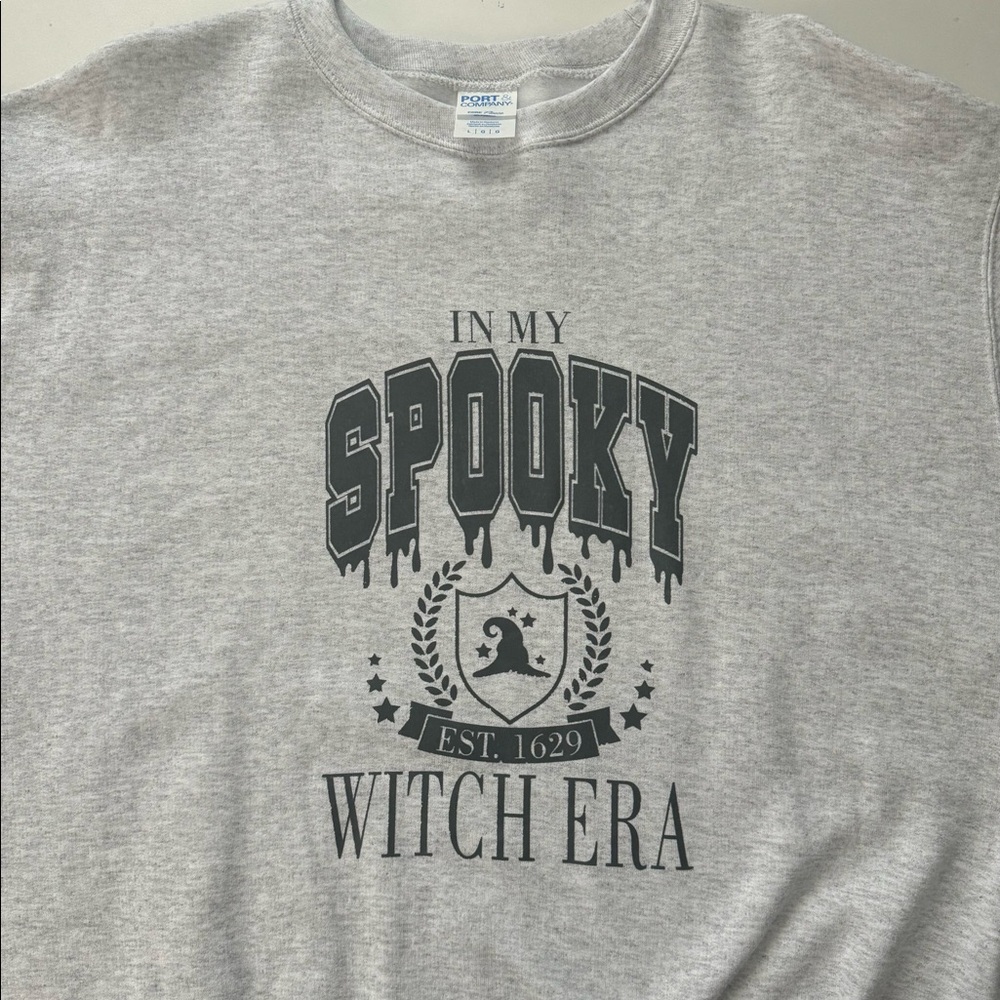 Spooky crewneck!